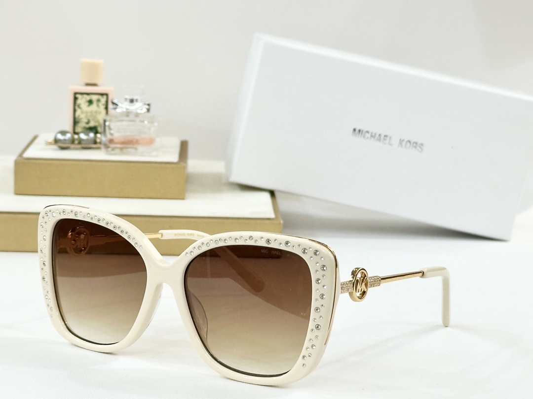  MICHAEL KORS
MODEL：MK 2161BU
SIZE：58口16-145
