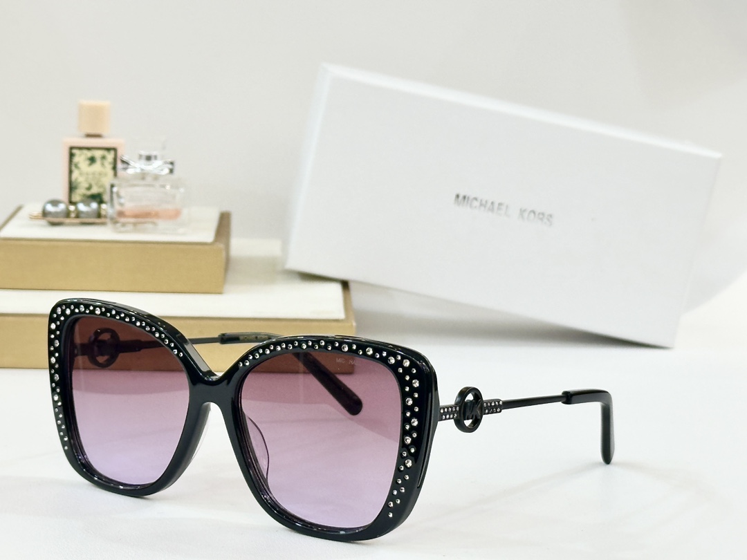  MICHAEL KORS
MODEL：MK 2161BU
SIZE：58口16-145
