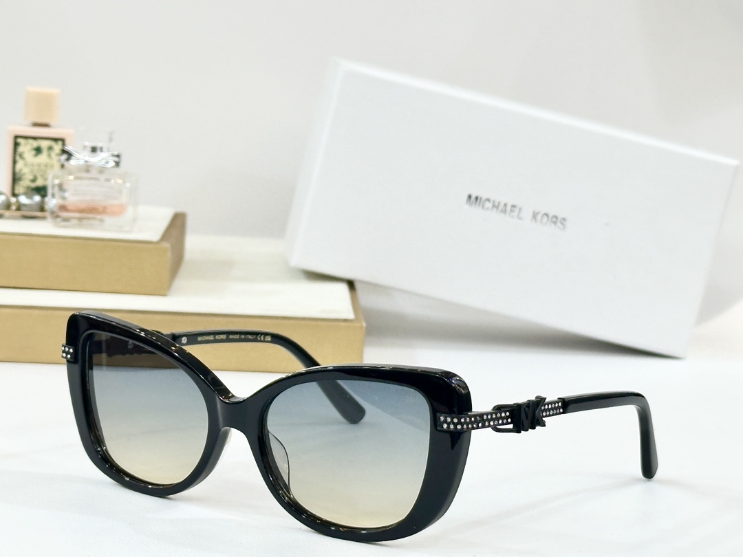  MICHAEL KORS
MODEL：MK 4125BU
SIZE：52口10-140
