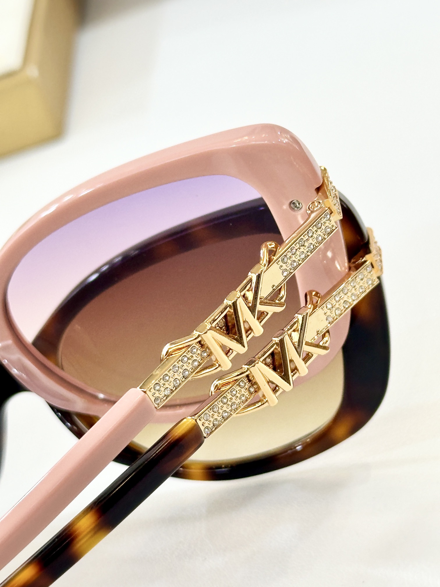  MICHAEL KORS
MODEL：MK 4125BU
SIZE：52口10-140
