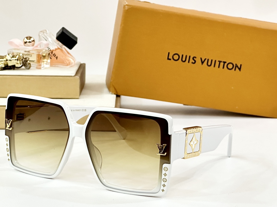  LOUIS VUITTO*
MODEL：Z7021E
SIZE：67口14-142

