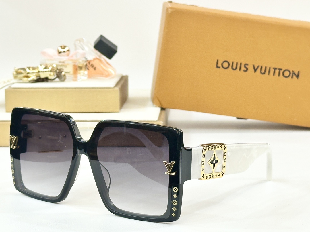  LOUIS VUITTO*
MODEL：Z7021E
SIZE：67口14-142
