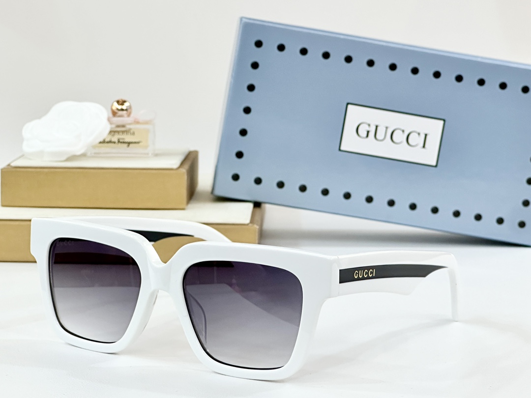   GUCC*
MODEL：GG1626
SIZE：51口22-145
