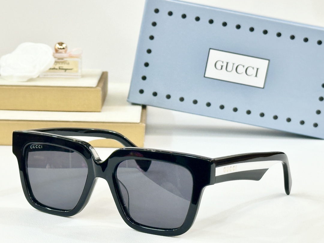   GUCC*
MODEL：GG1626
SIZE：51口22-145
