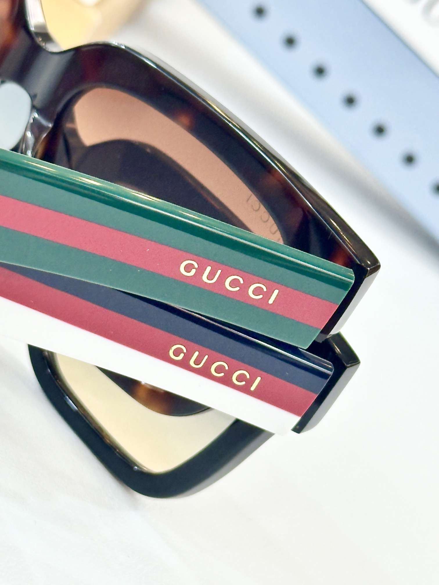   GUCC*
MODEL：GG1626
SIZE：51口22-145
