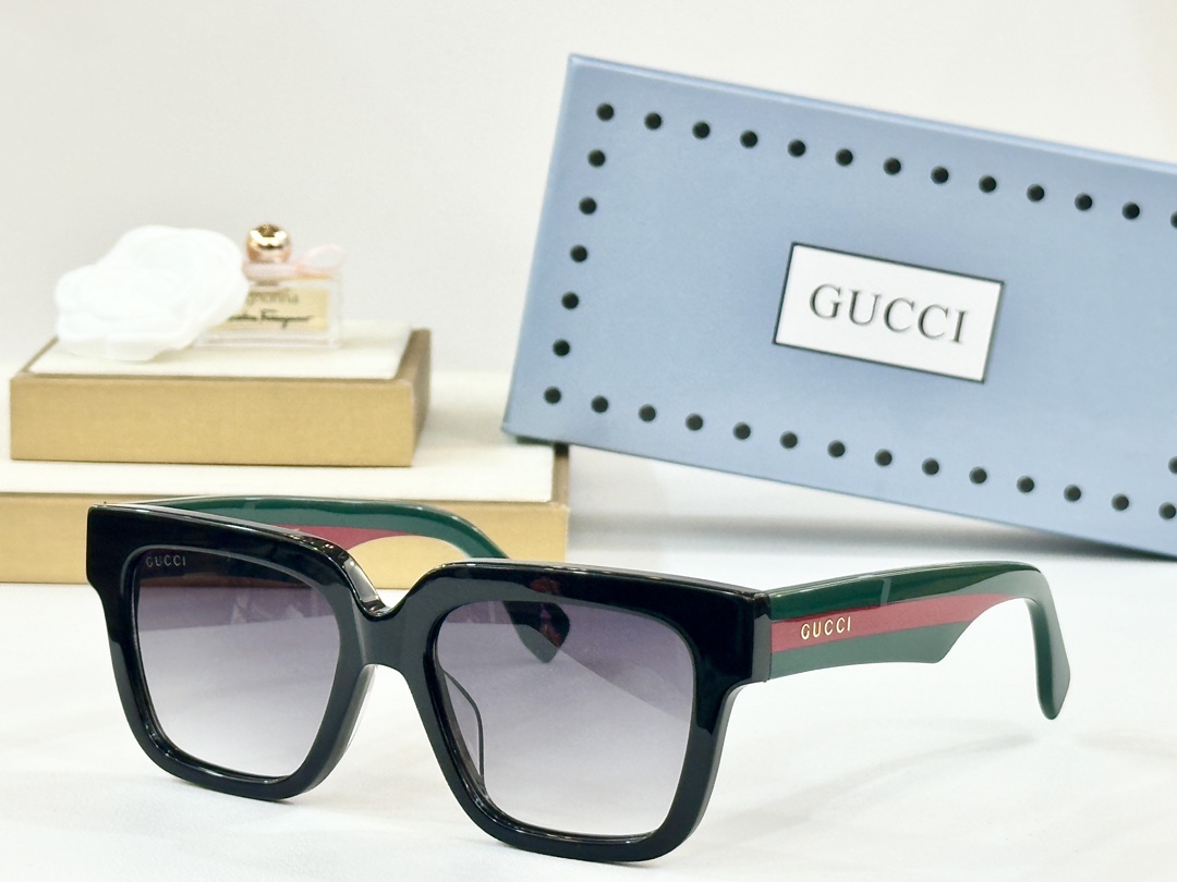   GUCC*
MODEL：GG1626
SIZE：51口22-145
