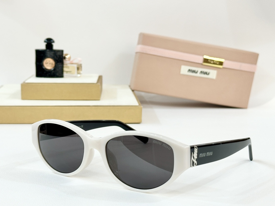  MIU MI*
MODSMU 51WS
Size57口19-144
