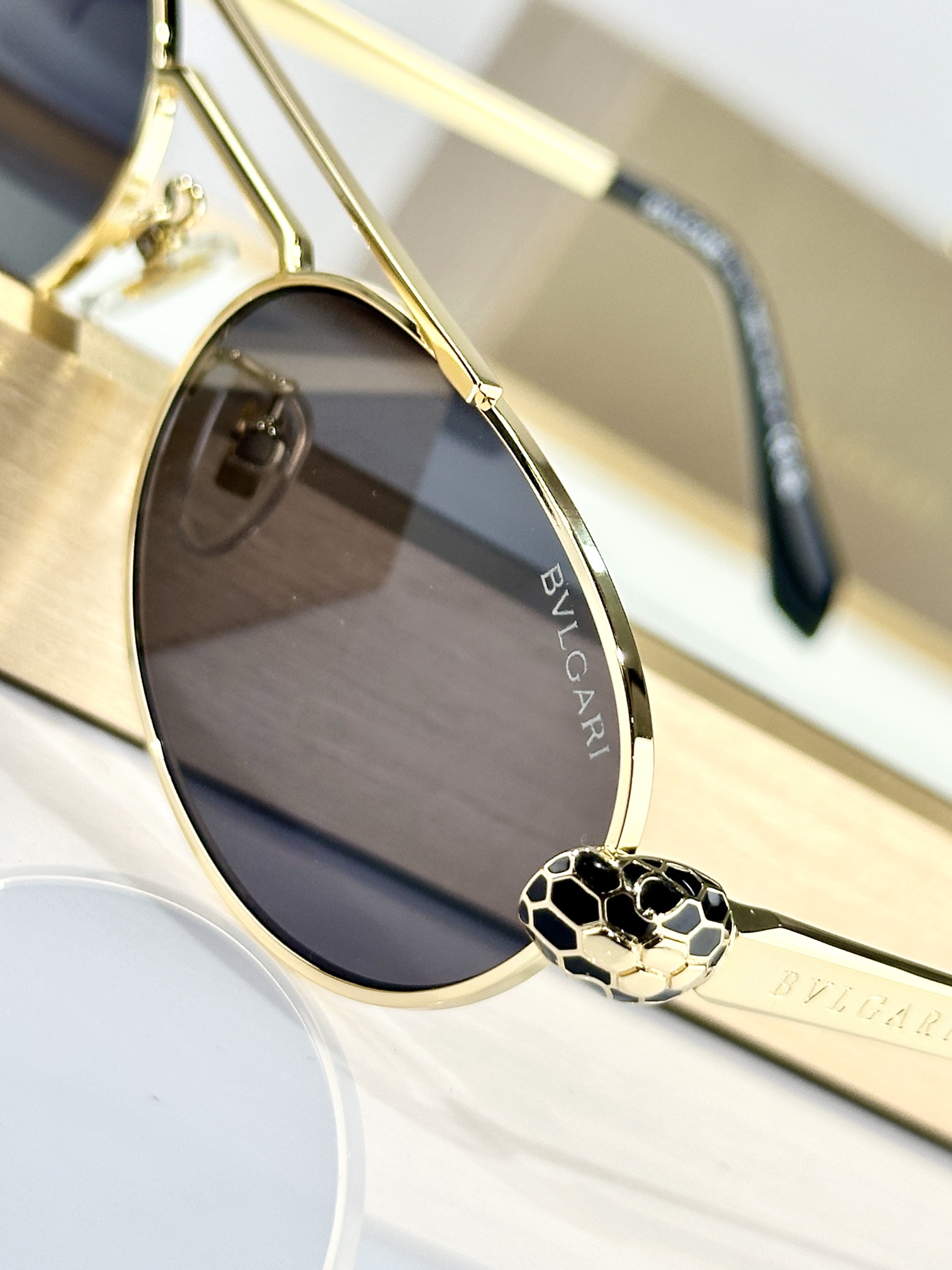  BVLGARI
MODBV40083I
SIZE56口19 140
