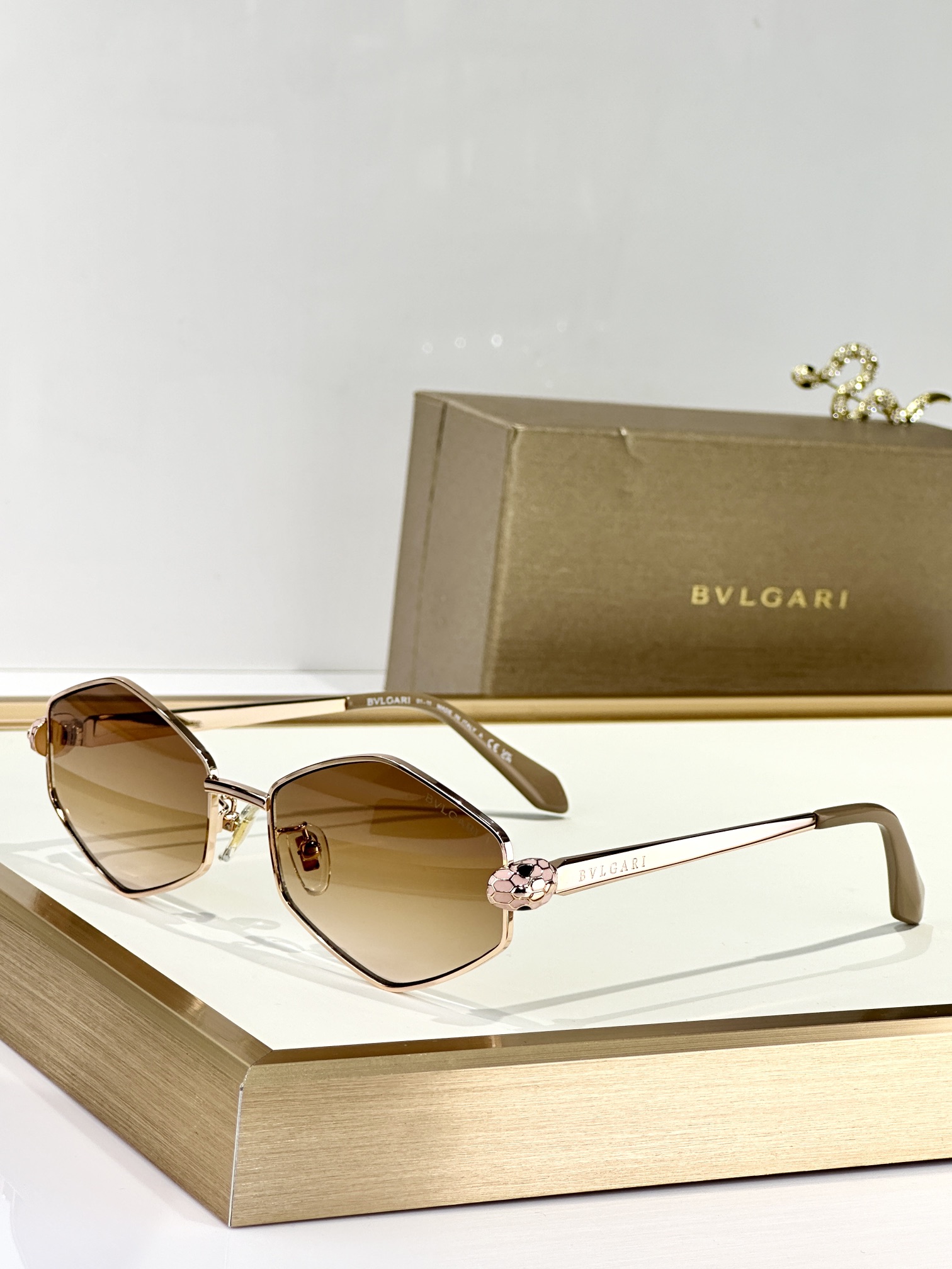  BVLGARI
MODBV40082I
SIZE56口17 140

