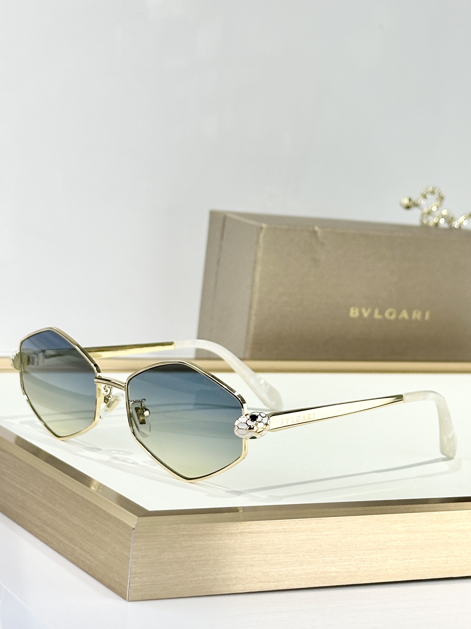  BVLGARI
MODBV40082I
SIZE56口17 140
