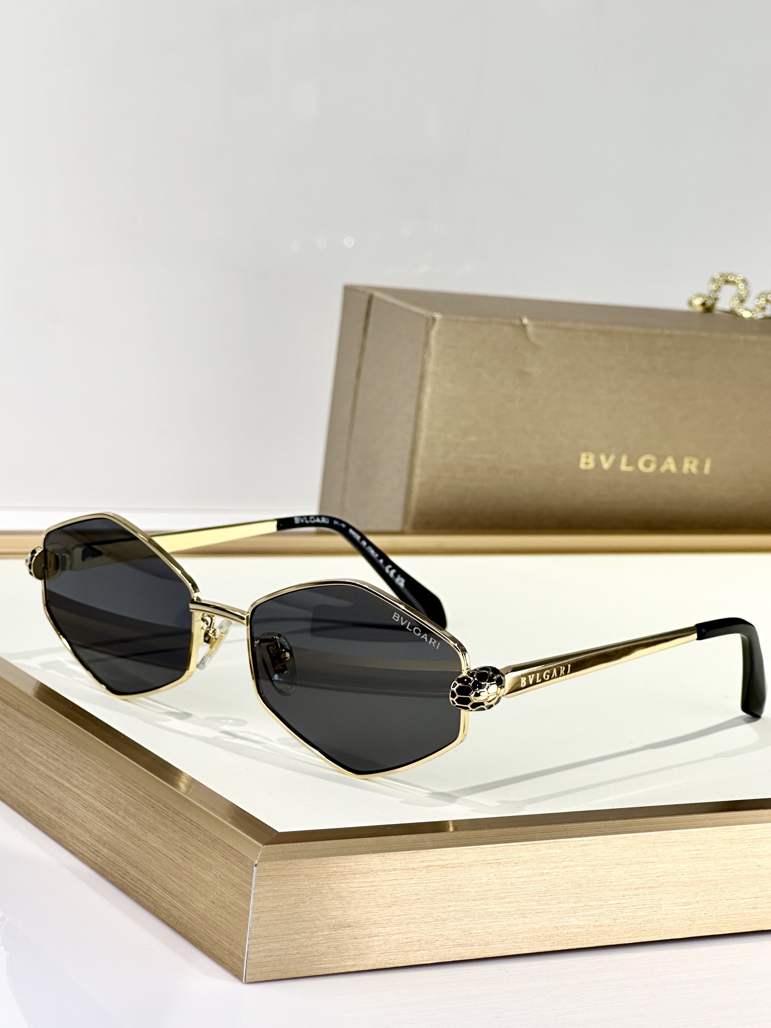  BVLGARI
MODBV40082I
SIZE56口17 140
