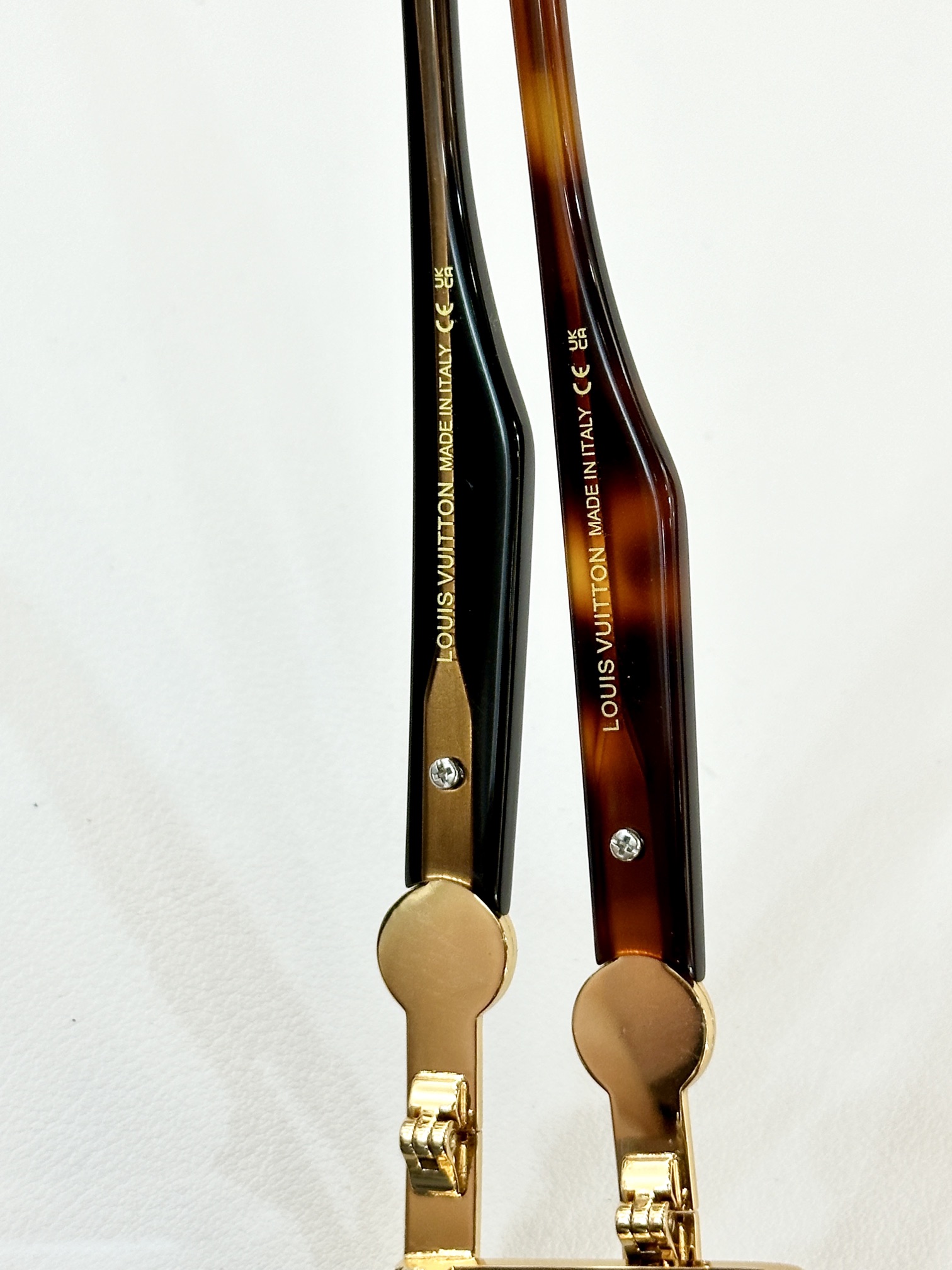  LOUIS VUITTON
MOD：Z1874
Size：61口13-148
