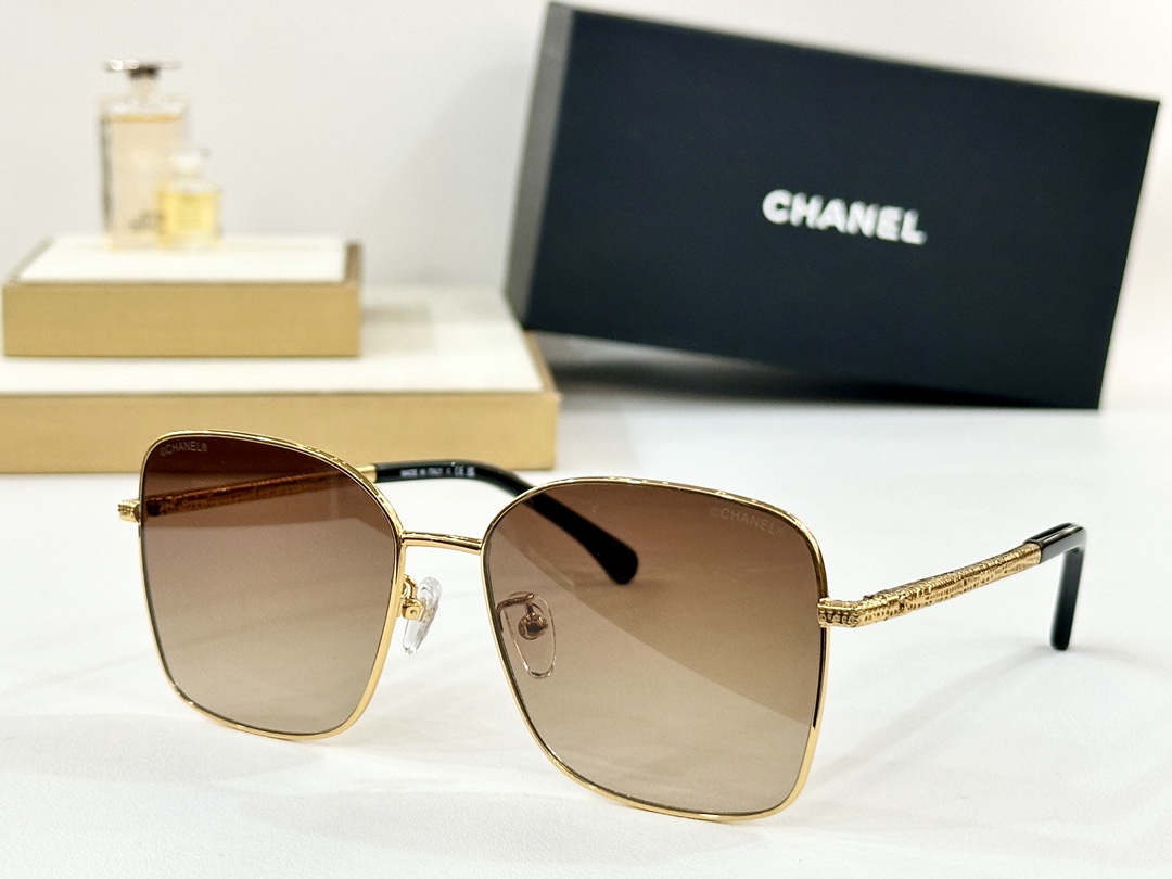  CHANEL
MOD：2216
Size：57口16-145
