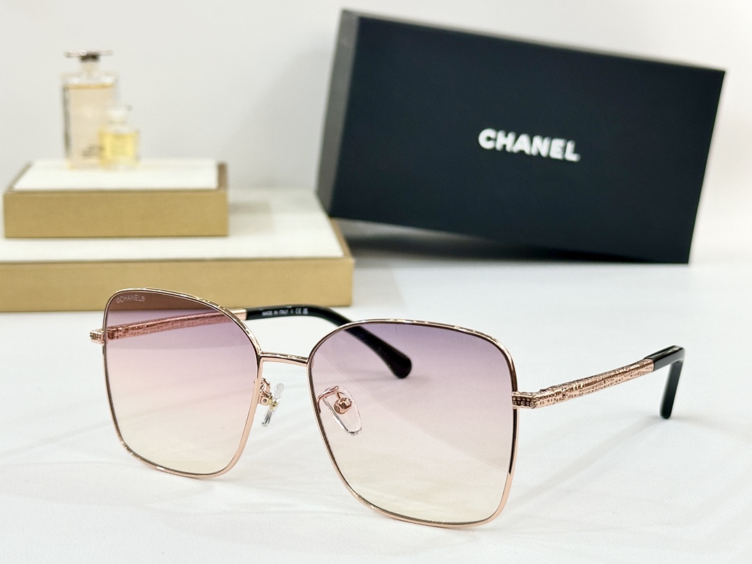  CHANEL
MOD：2216
Size：57口16-145
