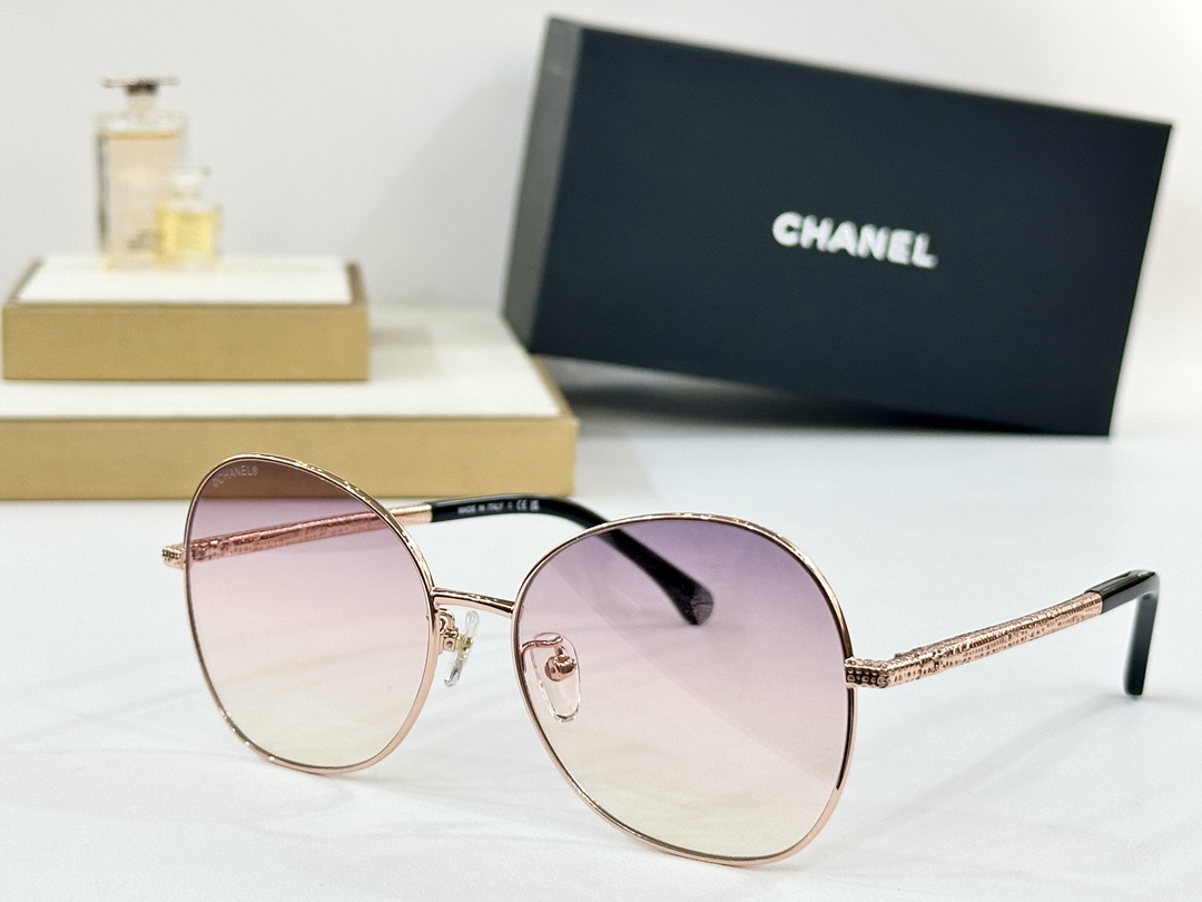  CHANEL
MOD：2217
Size：53口16-145
