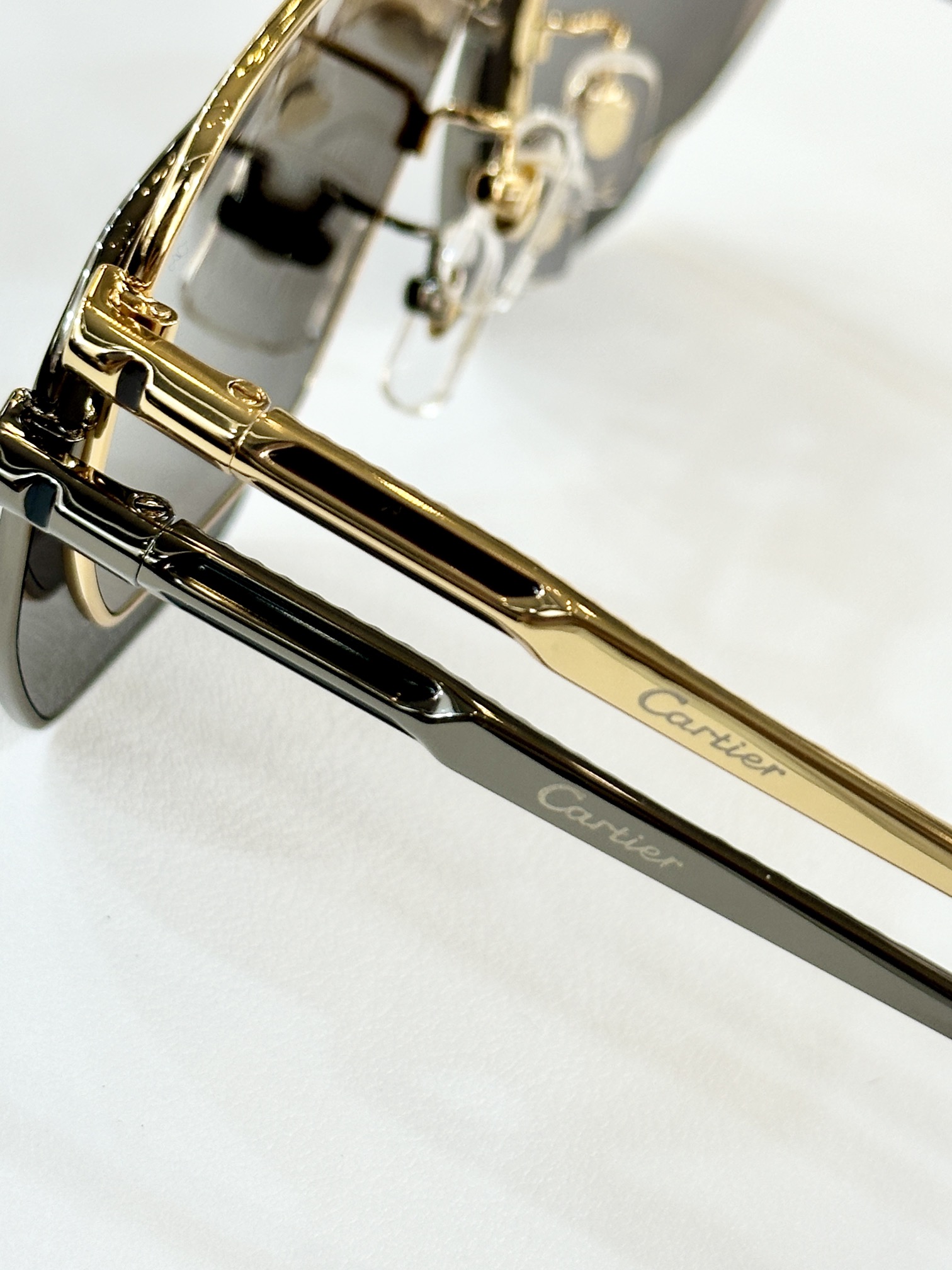  Cartier
MOD：CT0527S
Size：60口16-145
