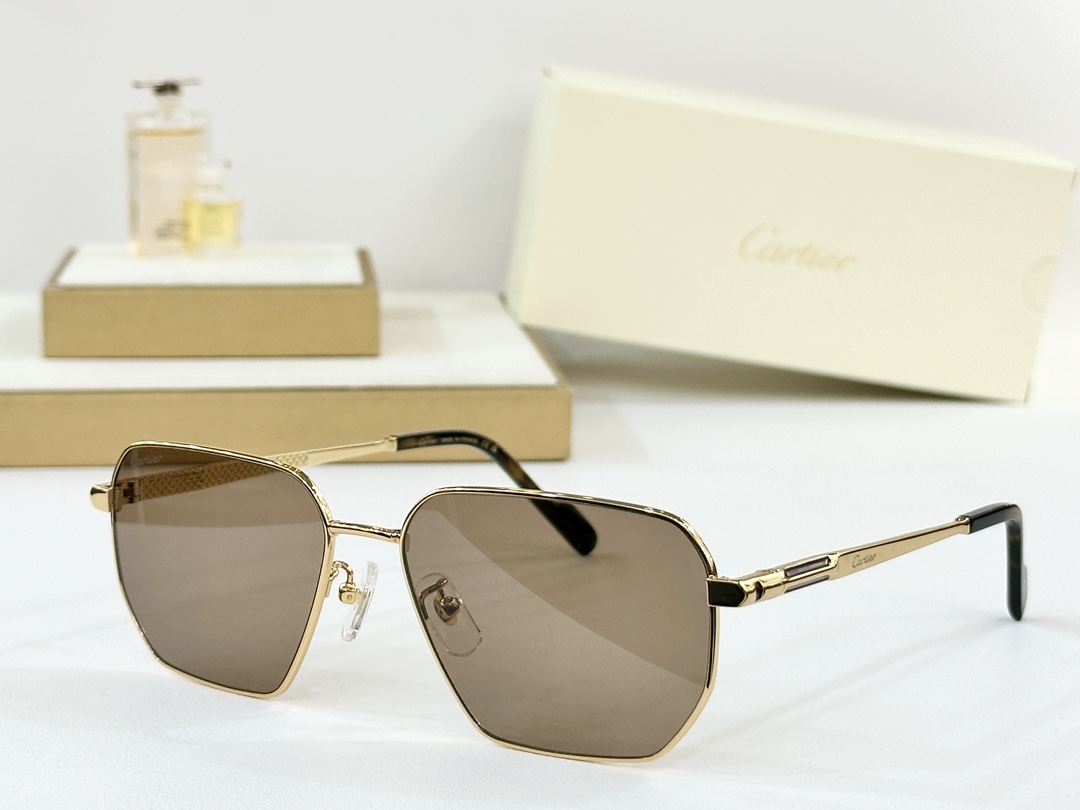  Cartier
MOD：CT0527S
Size：60口16-145
