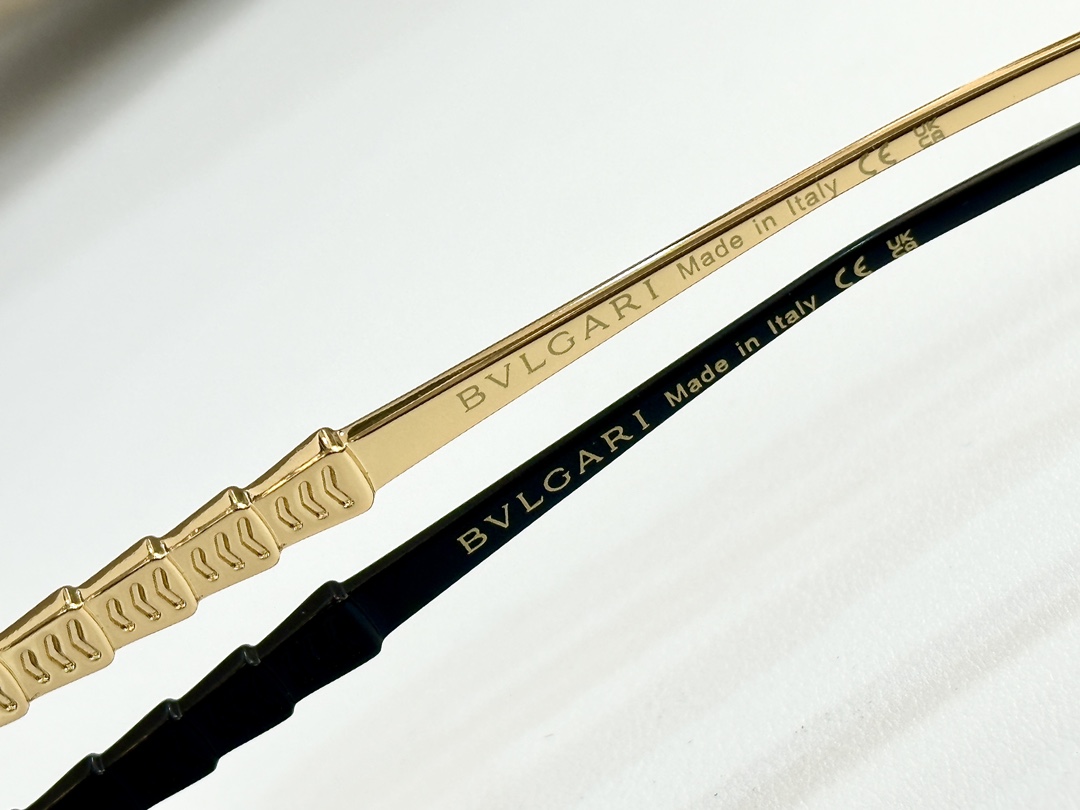  BVLGARI
MOD：BV40033U
Size：59口14-145
