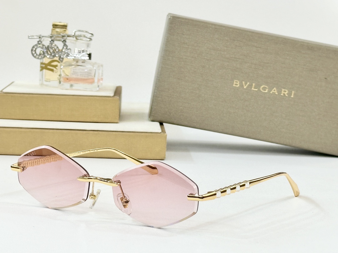  BVLGARI
MOD：BV40033U
Size：59口14-145
