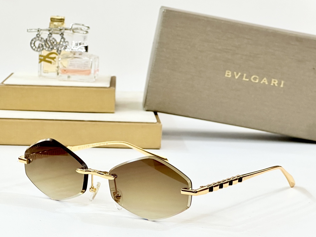  BVLGARI
MOD：BV40033U
Size：59口14-145
