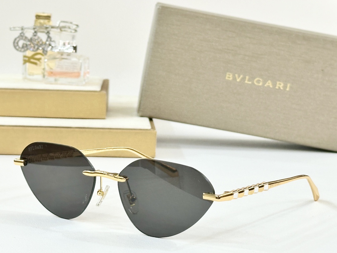  BVLGARI
MOD：BV40032U
Size：59口14-145
