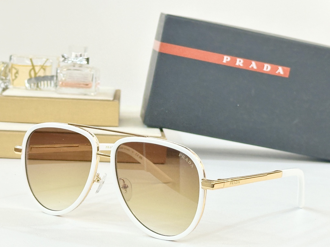  PRADA
MOD：PR 187VS
Size：59口15 145

