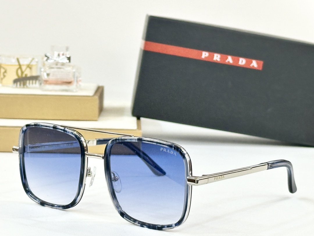  PRADA
MOD：PR 188VS
Size：57口20 145

