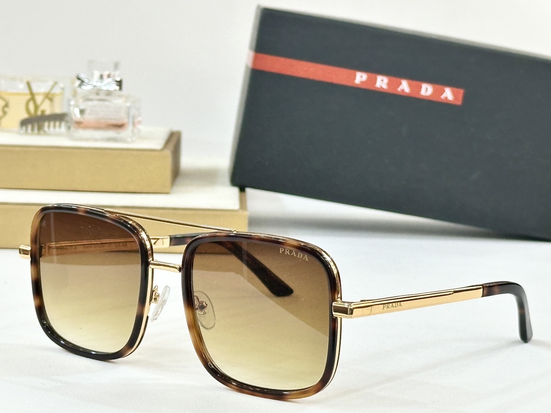  PRADA
MOD：PR 188VS
Size：57口20 145

