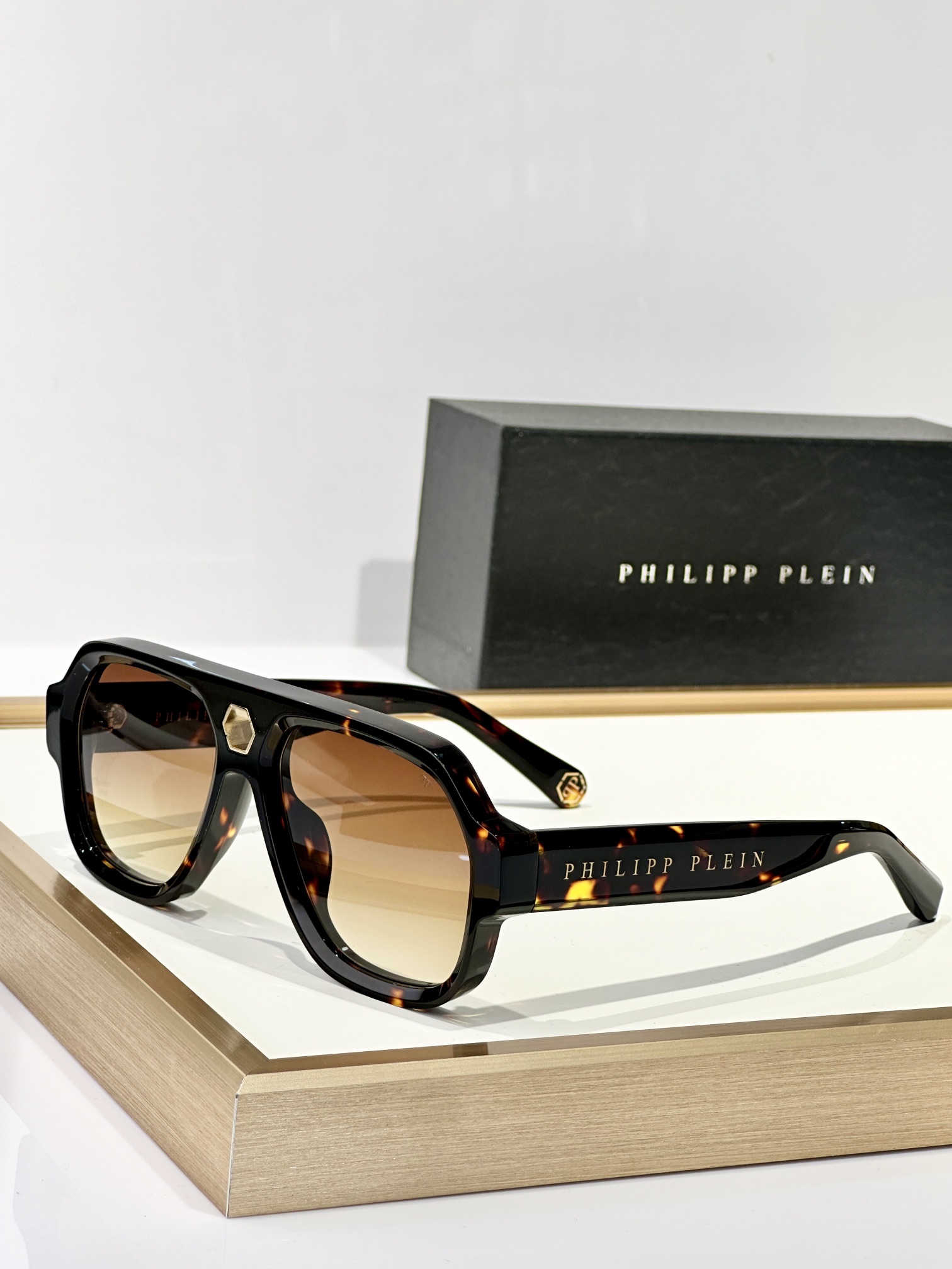  PHILIPP PLELN
MOD：SP
Size：58口16 150
