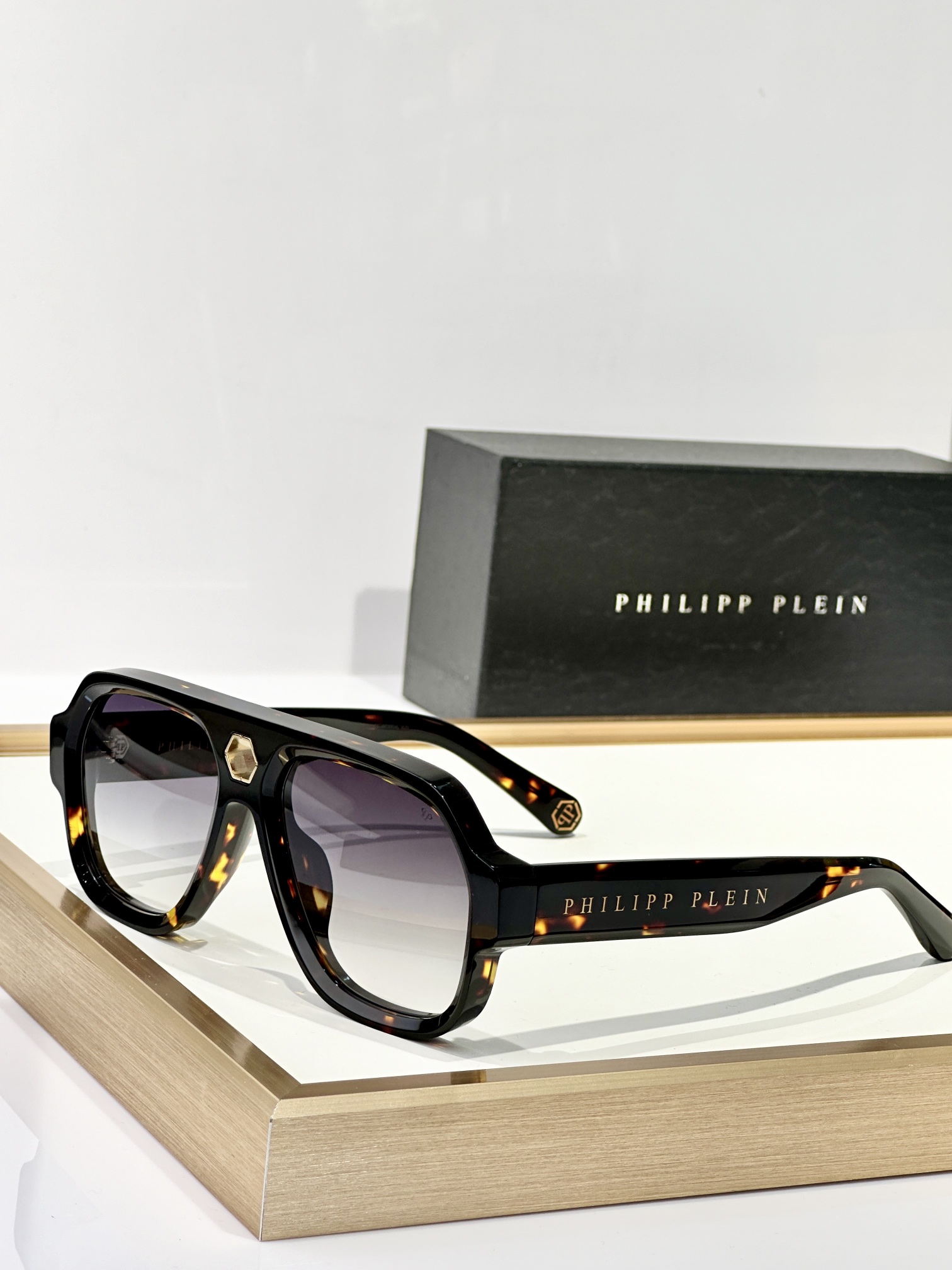  PHILIPP PLELN
MOD：SP
Size：58口16 150
