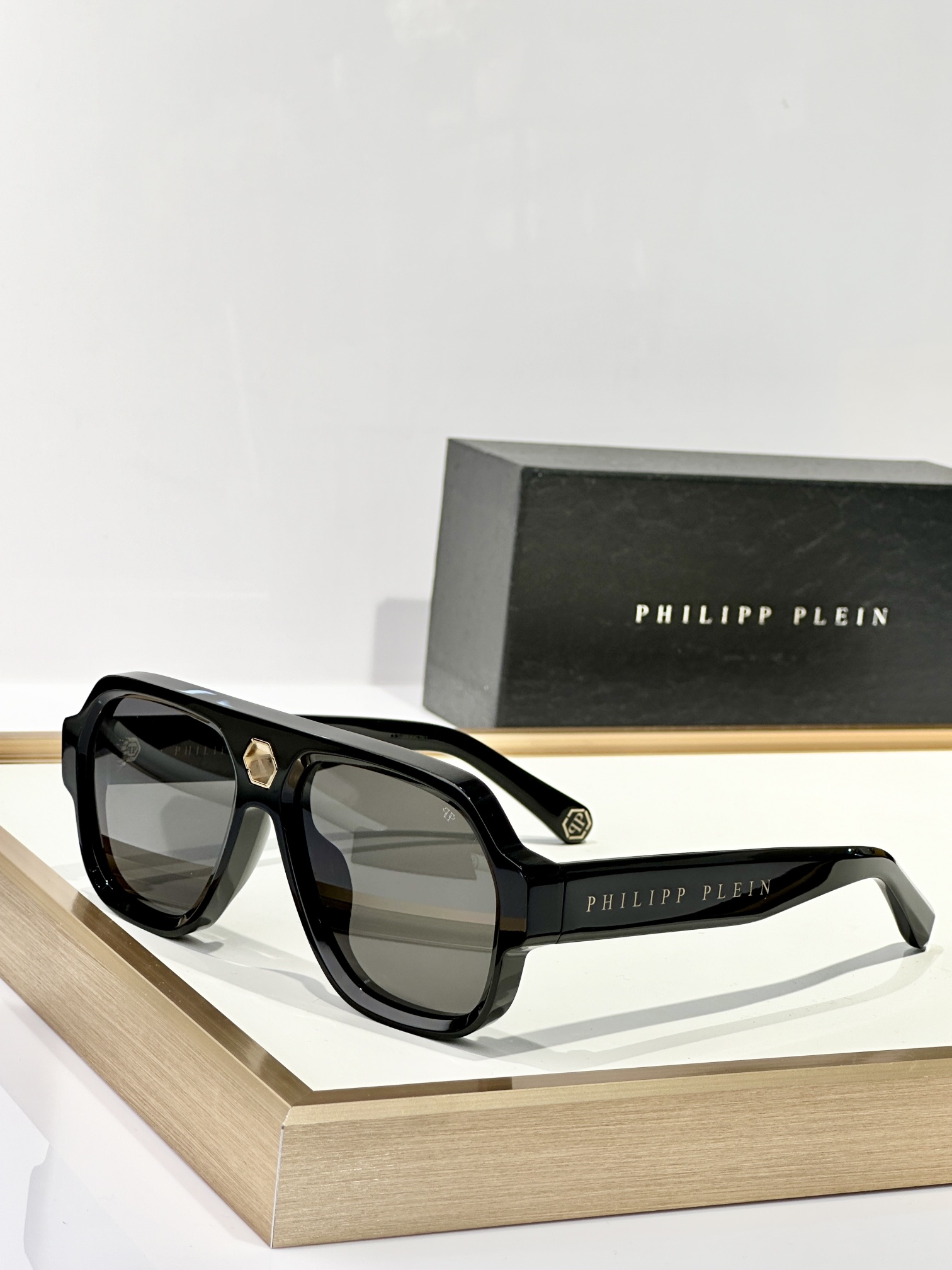  PHILIPP PLELN
MOD：SP
Size：58口16 150
