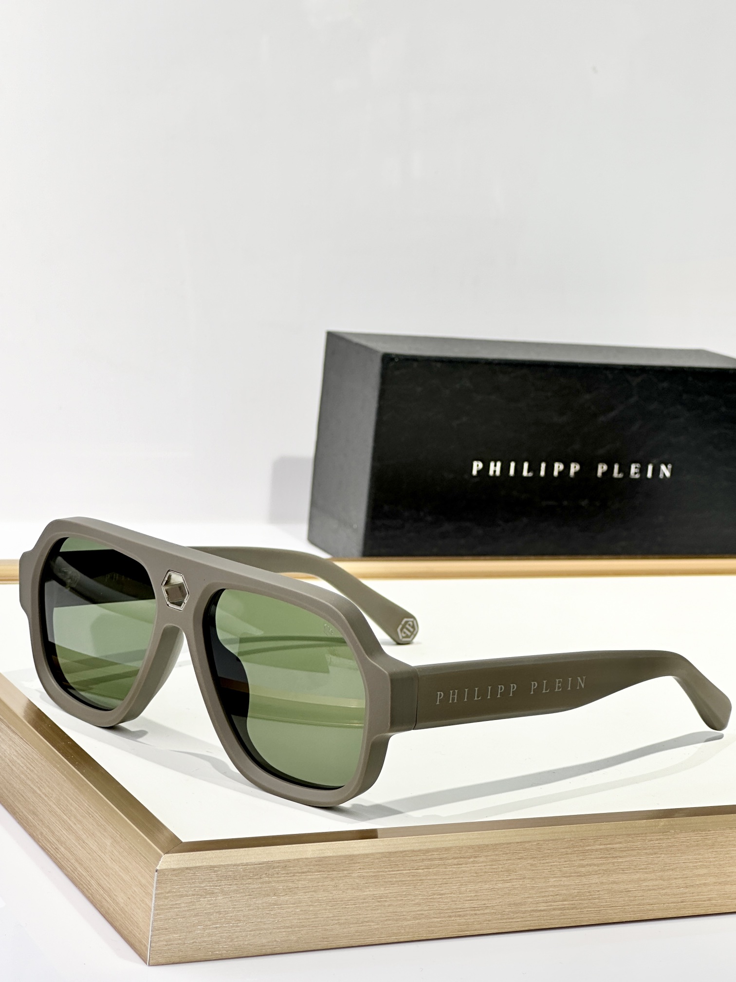  PHILIPP PLELN
MOD：SP
Size：58口16 150
