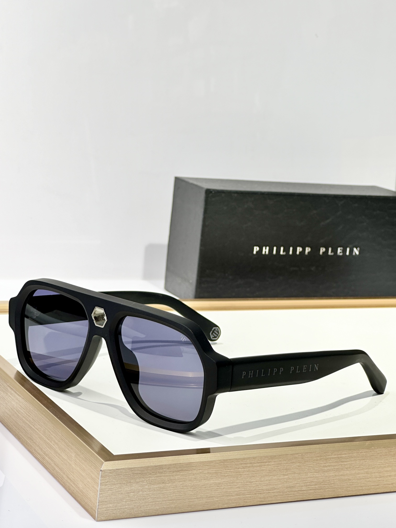  PHILIPP PLELN
MOD：SP
Size：58口16 150
