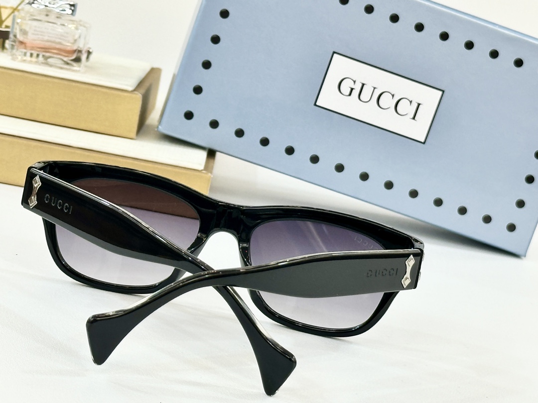  GUCCI
MOD：GG1706S
Size：55口18-145
