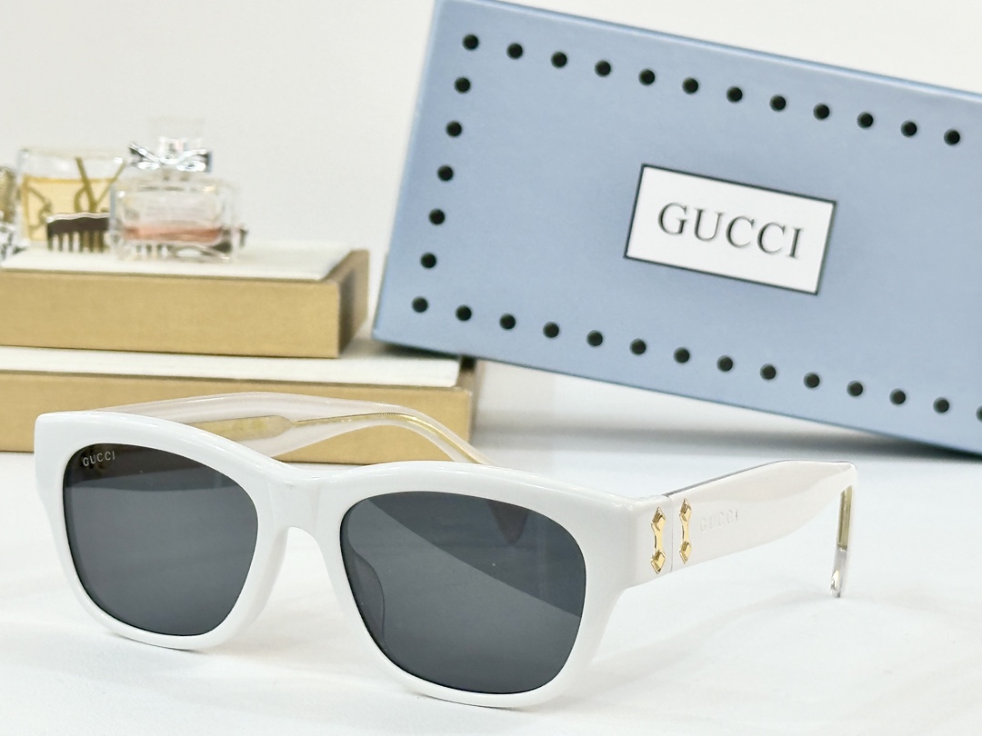  GUCCI
MOD：GG1706S
Size：55口18-145
