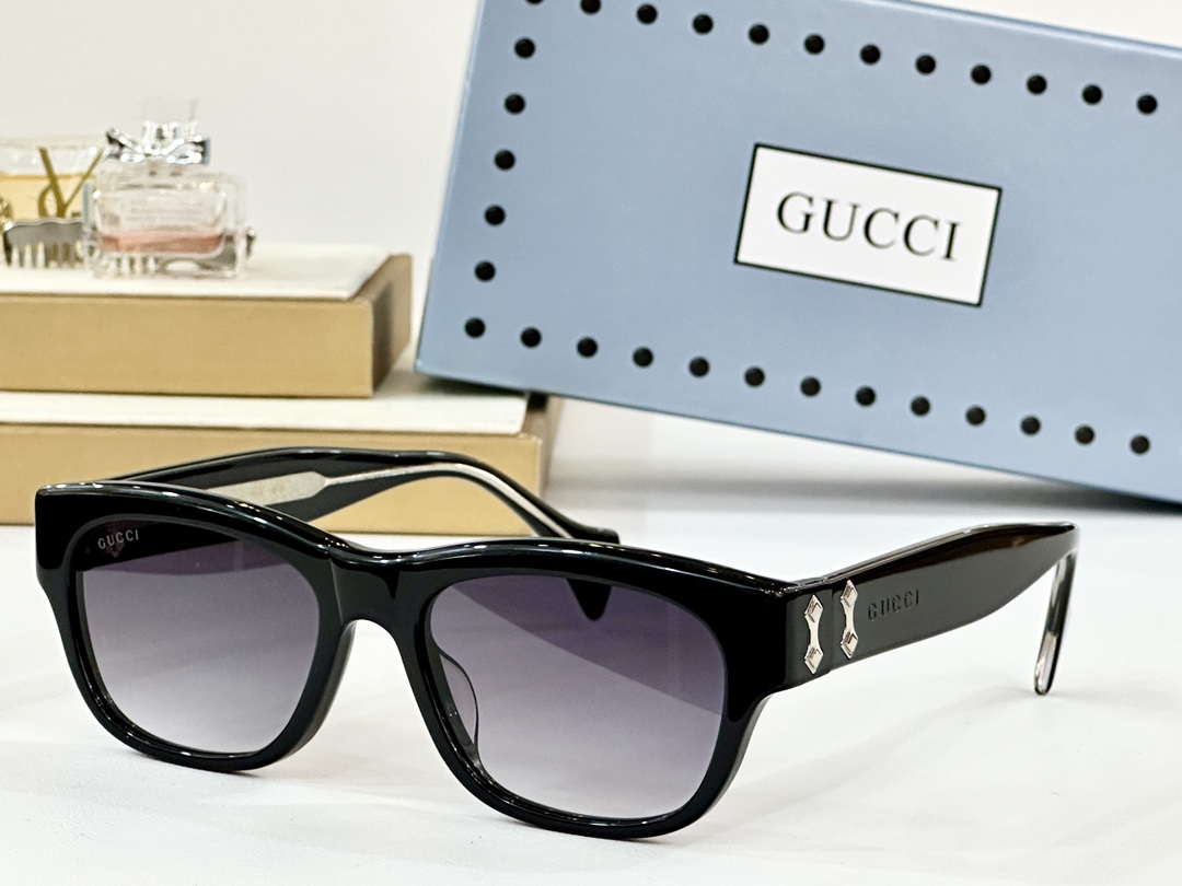  GUCCI
MOD：GG1706S
Size：55口18-145
