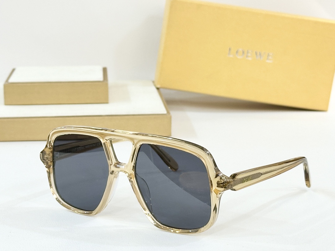  LOEW*
飞行员太阳镜。
MODEL：LW40161U
SIZE：54口14-140
