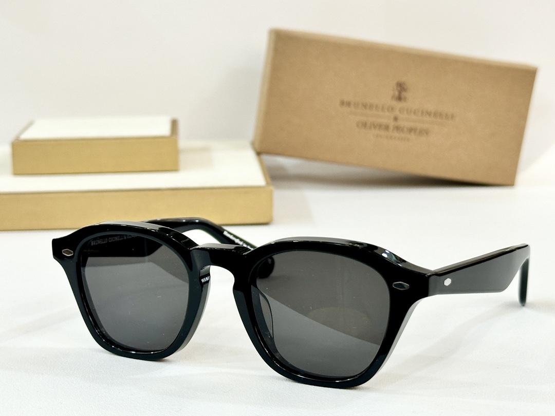  OLIVER PEOPLES
MODEL：OV5517SU 
SIZE：55口17-145
