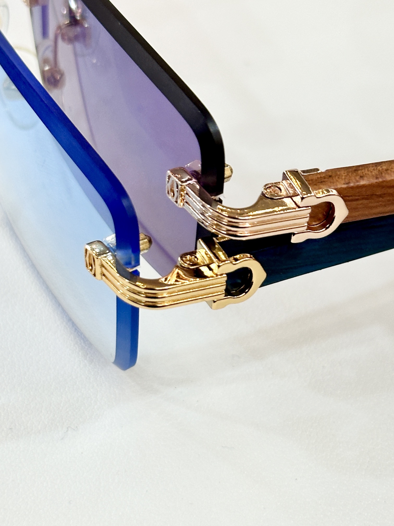  Cartie*
MODEL：CT0619S 
SIZE 55口19-130

