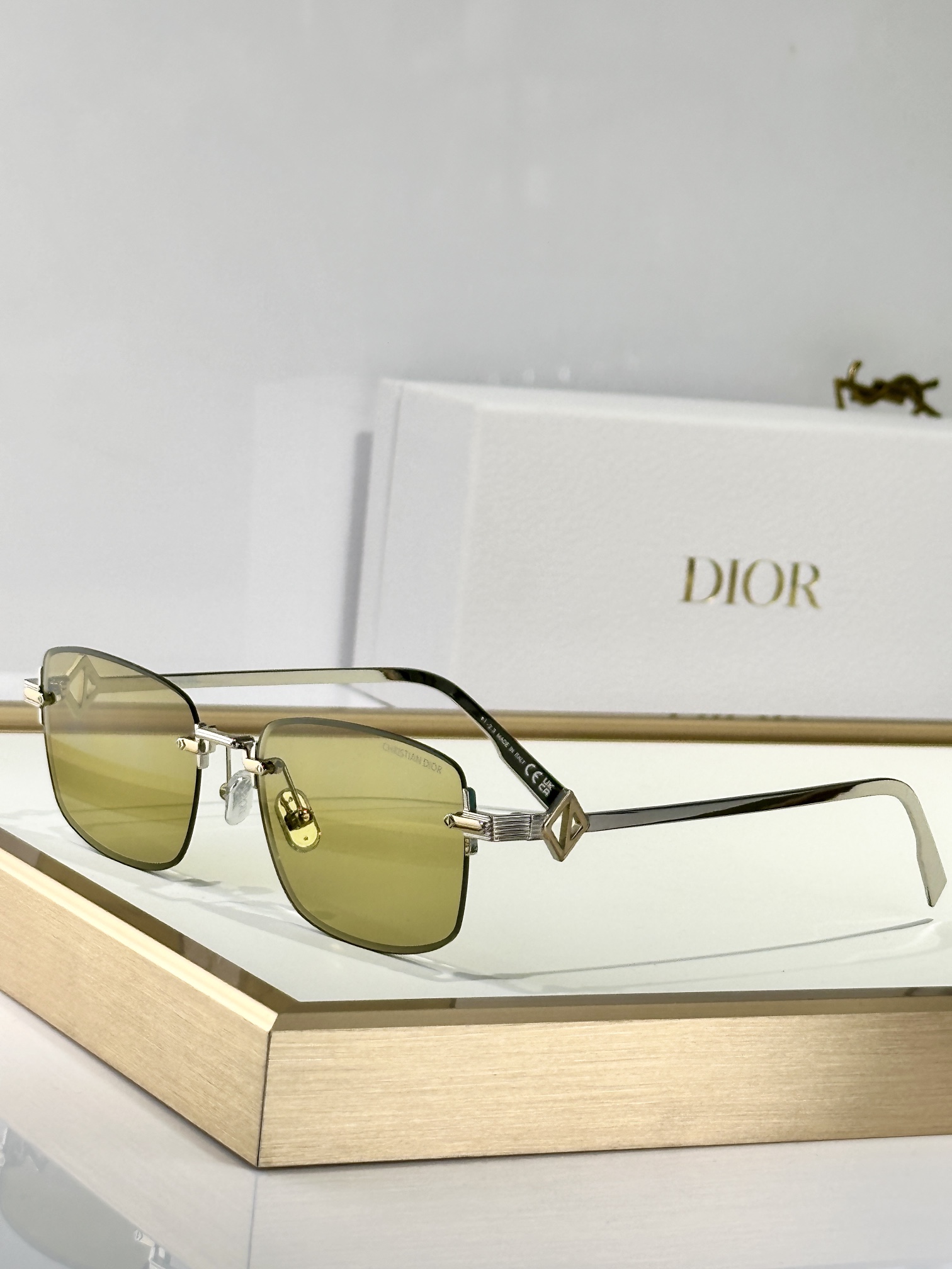 DIOR
MOD：CD Diamond S11U
Size：54口16 145
