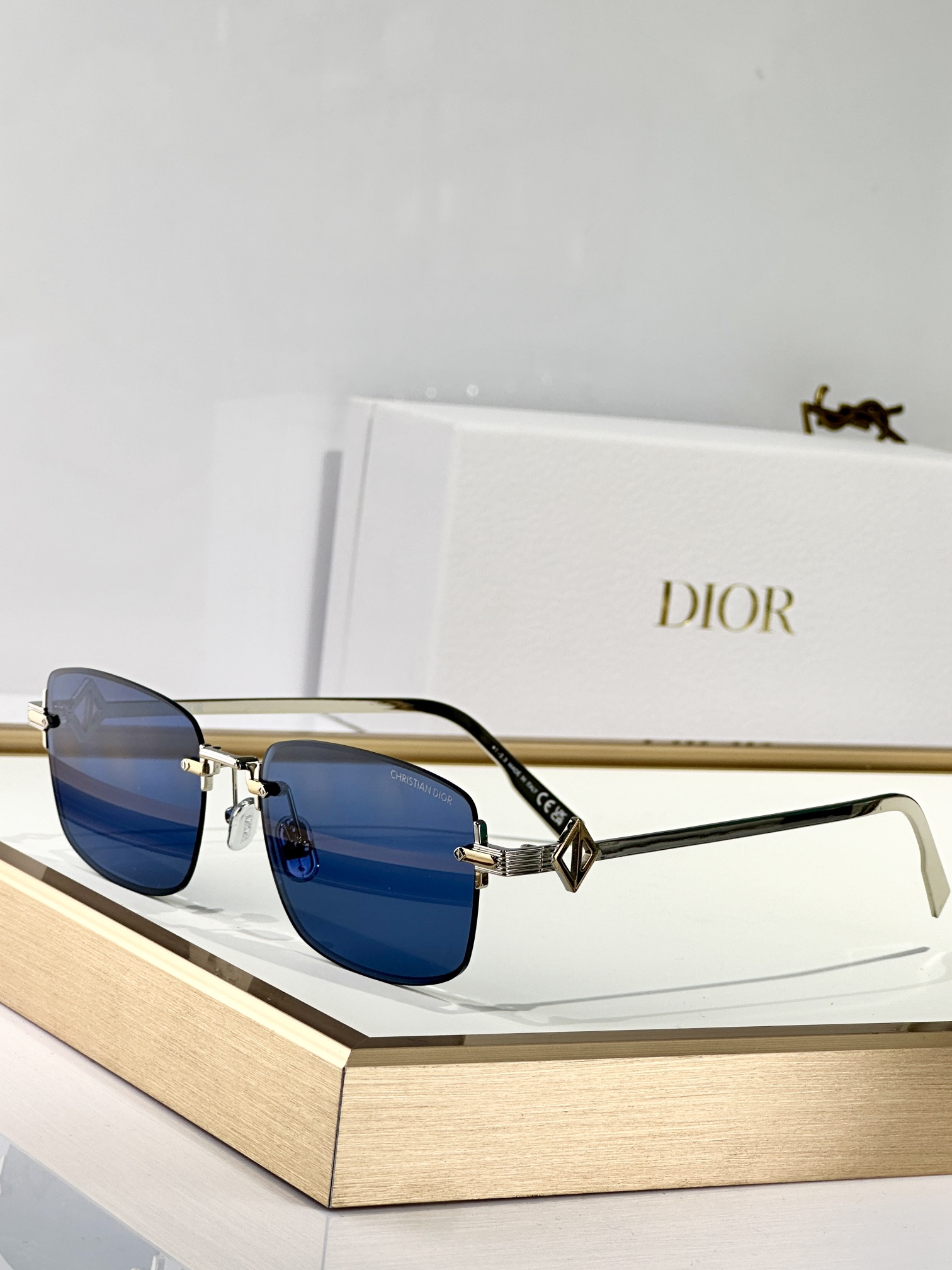  DIOR
MOD：CD Diamond S11U
Size：54口16 145
