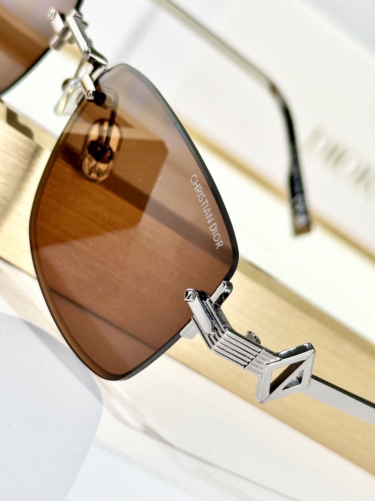  DIOR
MOD：CD Diamond S11U
Size：54口16 145
