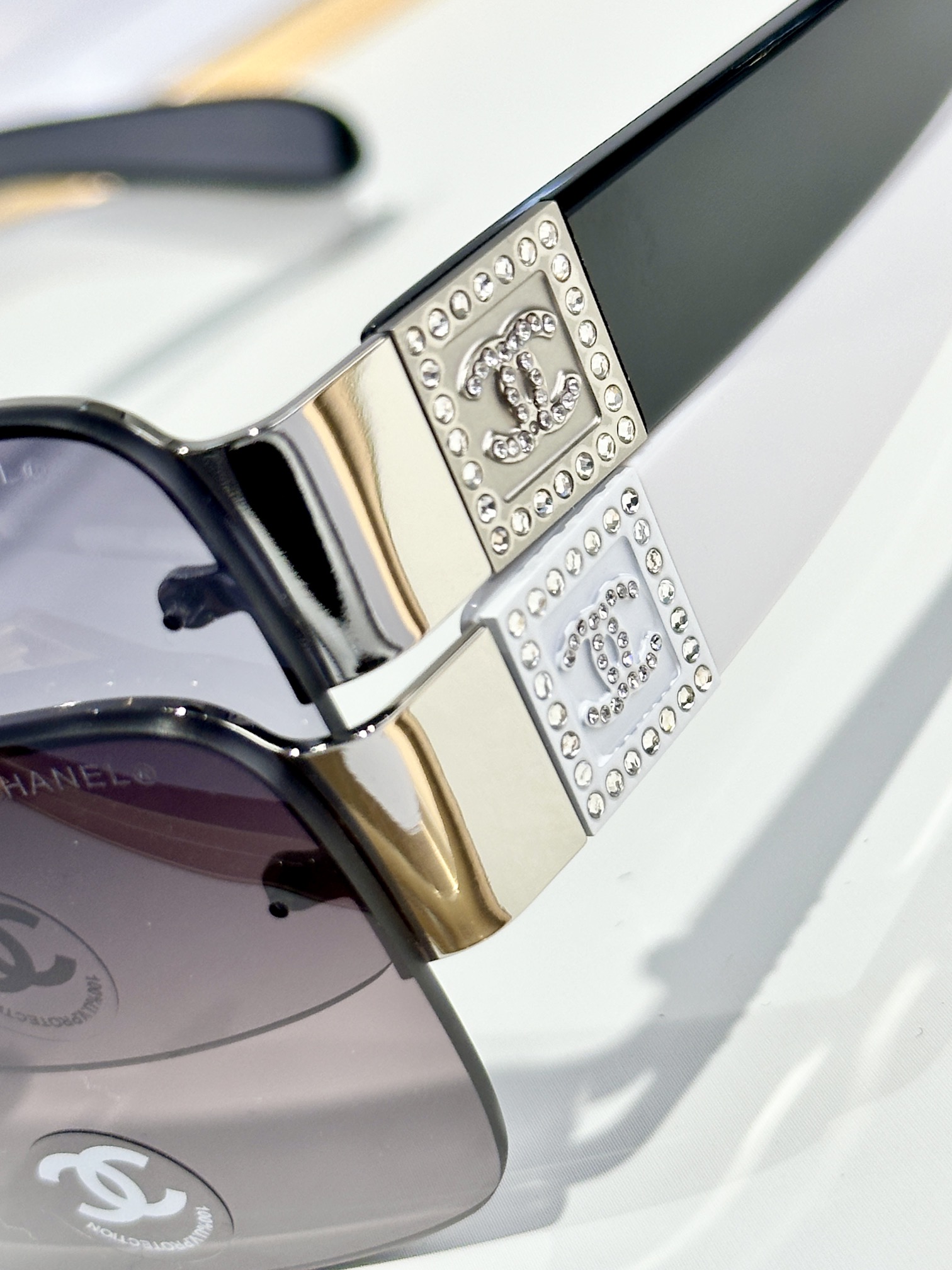  CHANEL
MODEL：CH4117-B
SIZE：62口15-140
