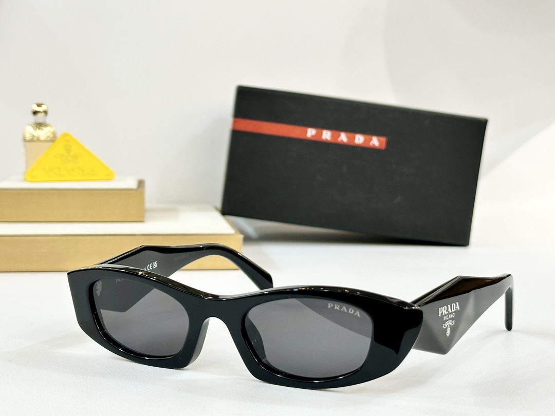  PRADA
MOD：OPR B16S
Size：50口21 145
