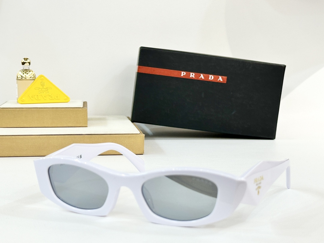  PRADA
MOD：OPR B16S
Size：50口21 145
