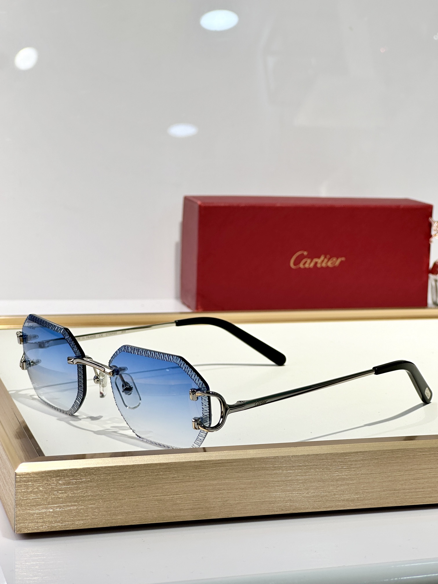  Cartier
MOD：CT0092O
Size：55口18 135

