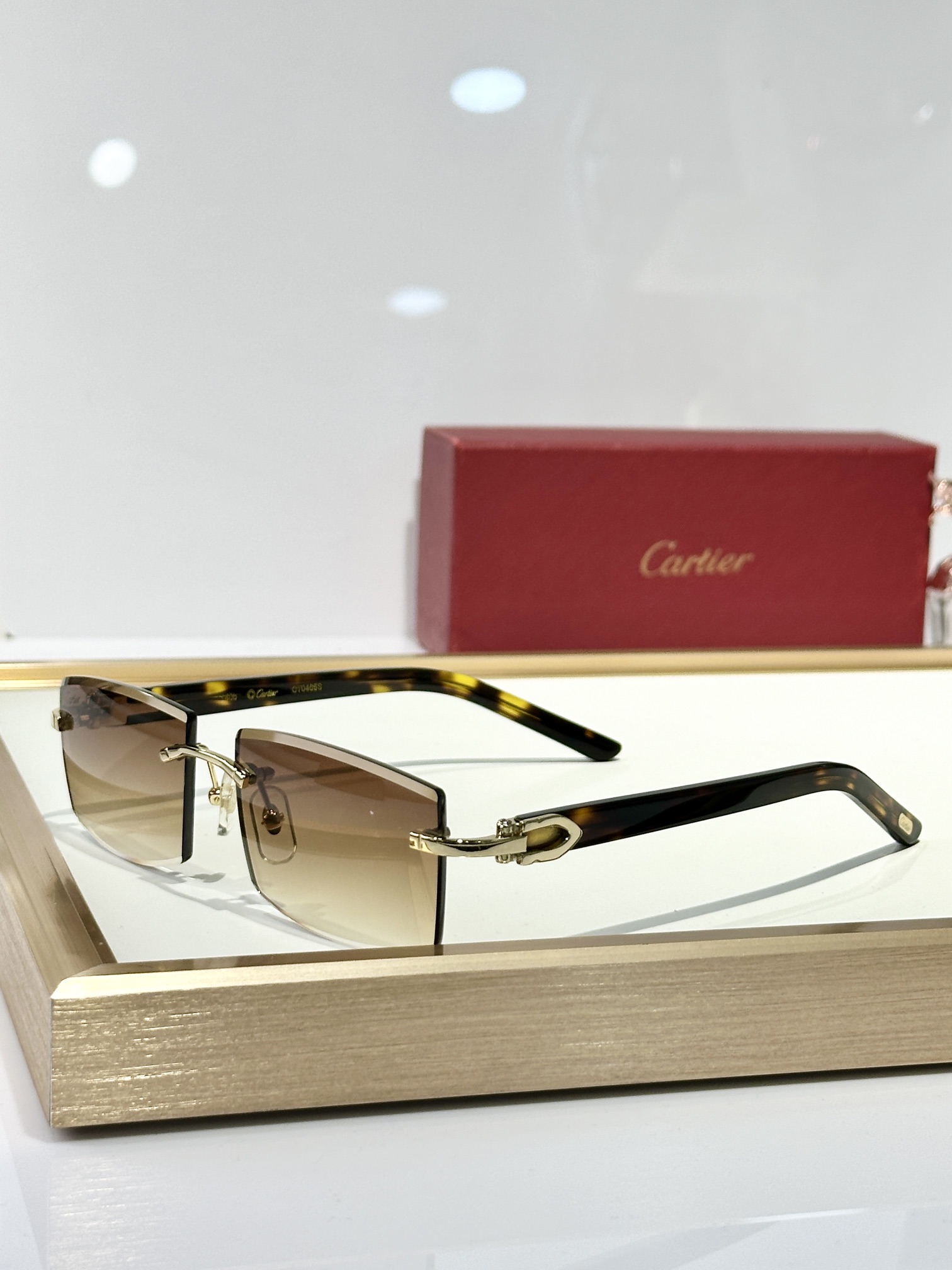  Cartier
MOD：CT0465S
Size：55口17 140b
