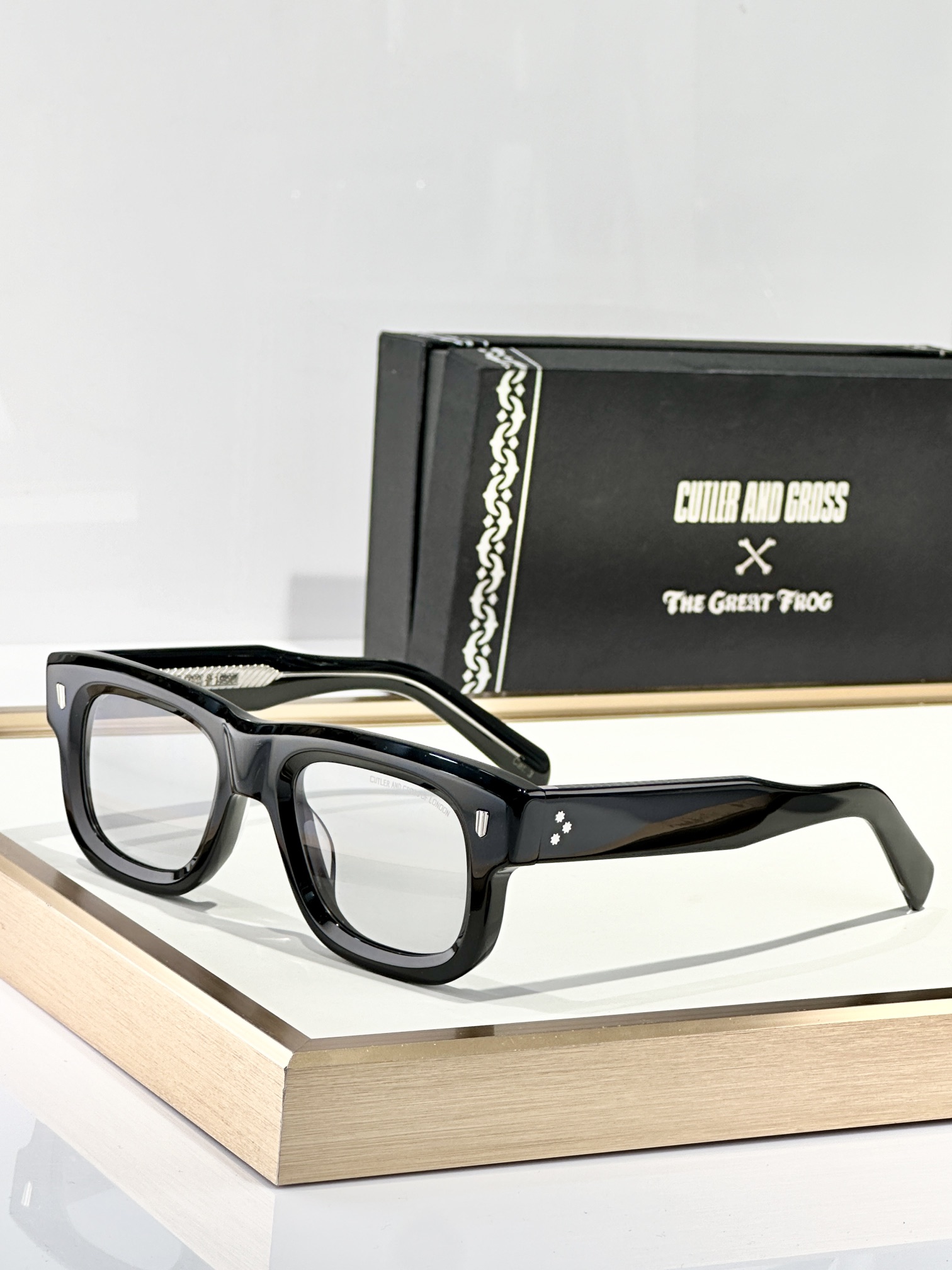  CUTLER ANO GROSS
老钱风意大利制造
handmade in Ltaly
MOD：CGS