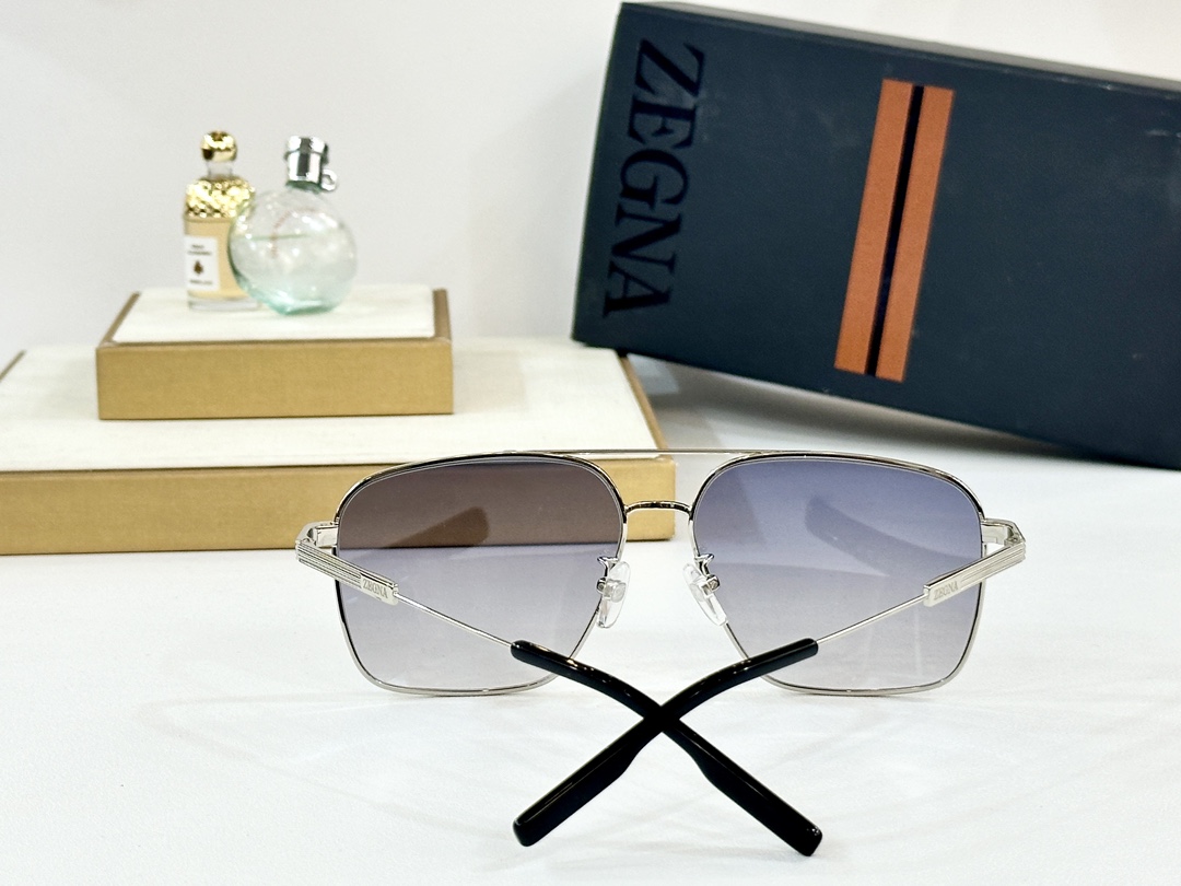 。ZEGNA
MAN design 
MODEZ0224
Size60-14-145

