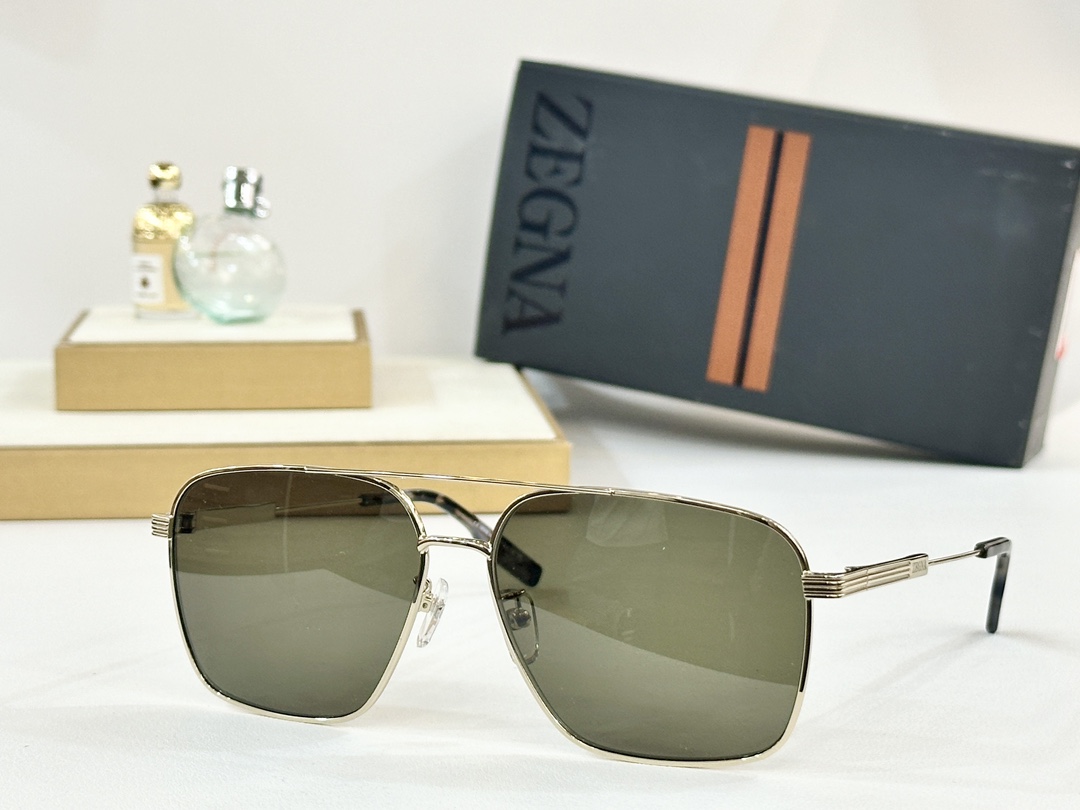 。ZEGNA
MAN design 
MODEZ0224
Size60-14-145

